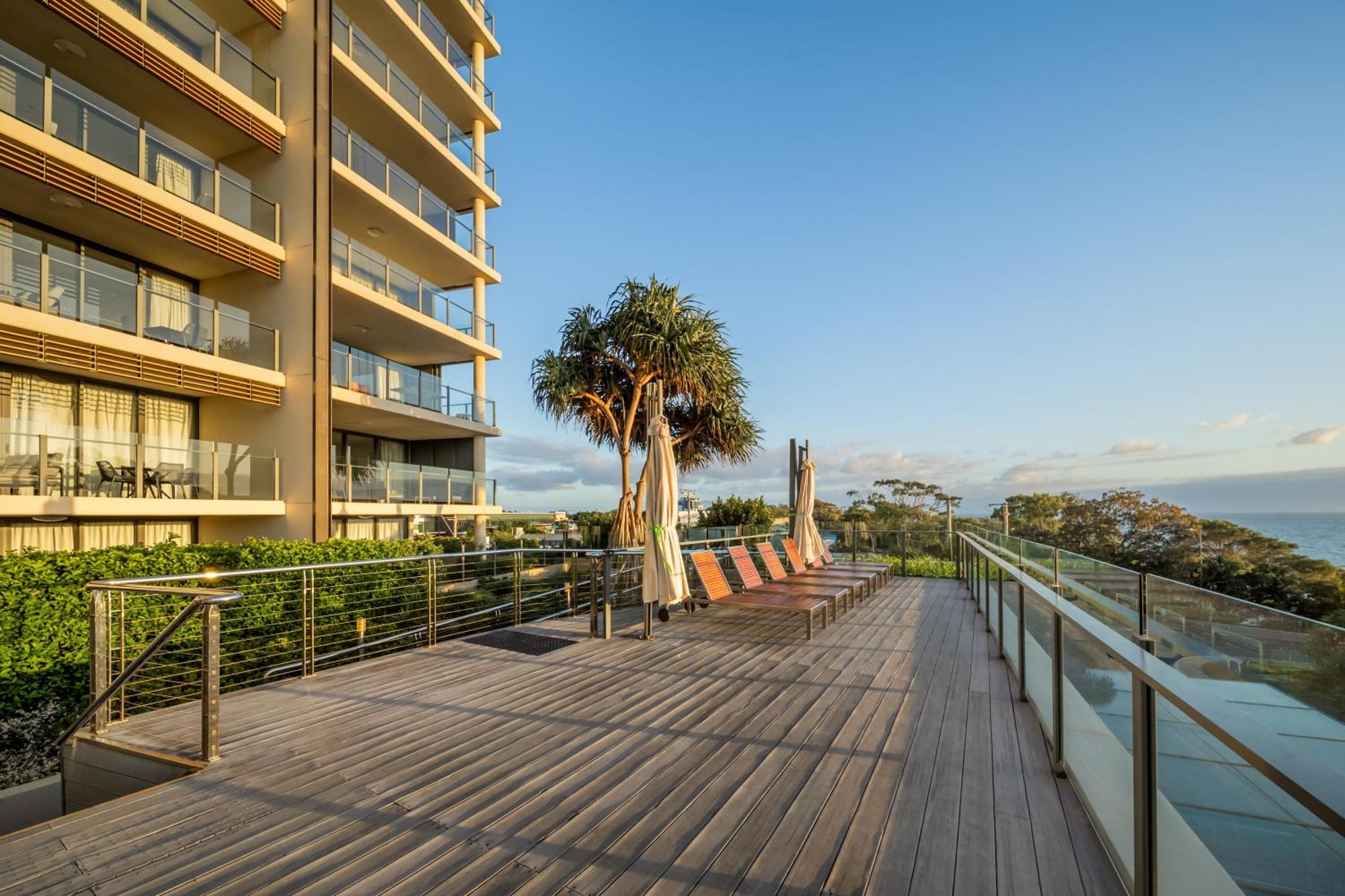 Oaks Redcliffe Mon Komo Suites エクステリア 写真