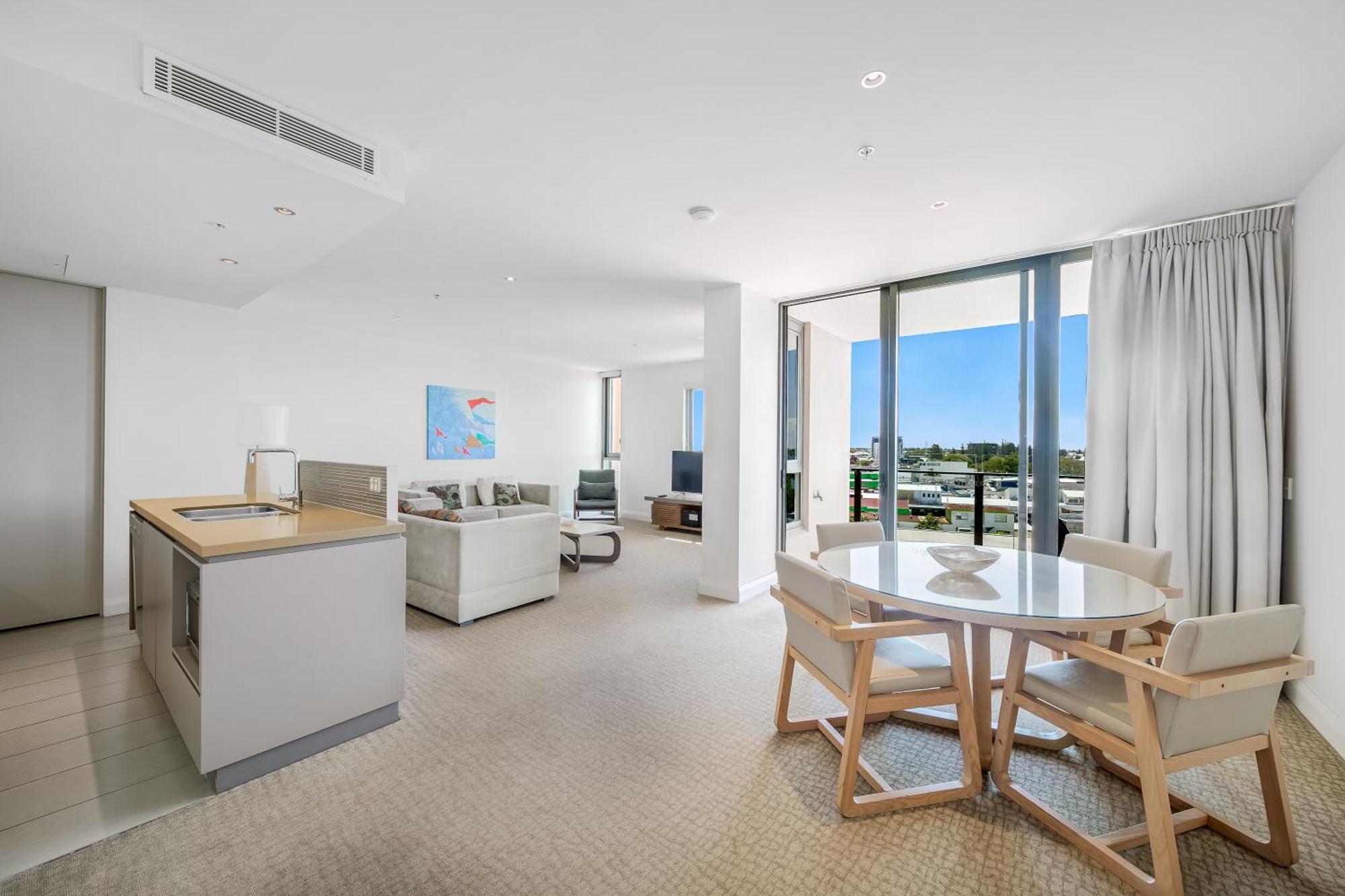 Oaks Redcliffe Mon Komo Suites エクステリア 写真
