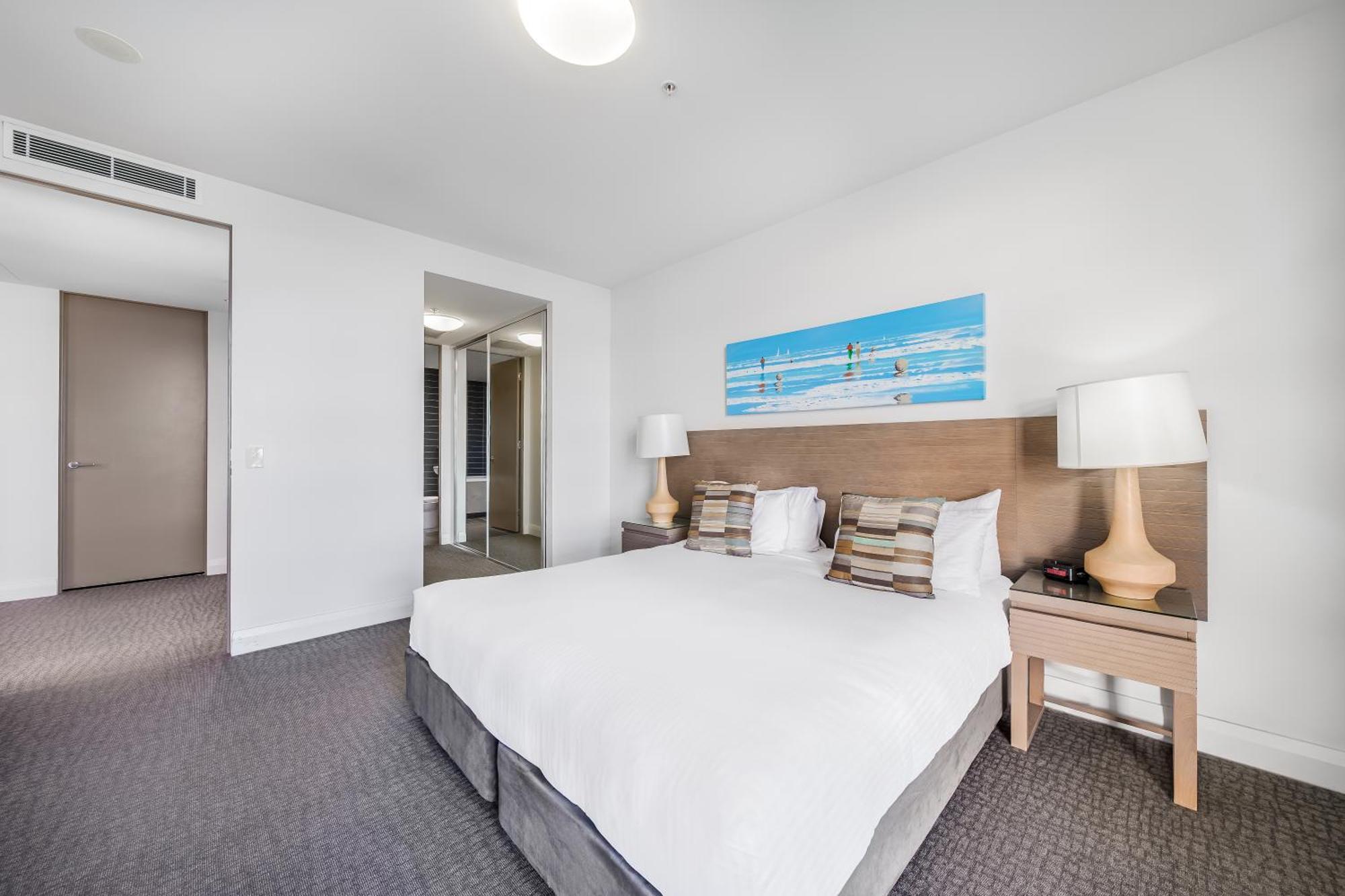Oaks Redcliffe Mon Komo Suites エクステリア 写真