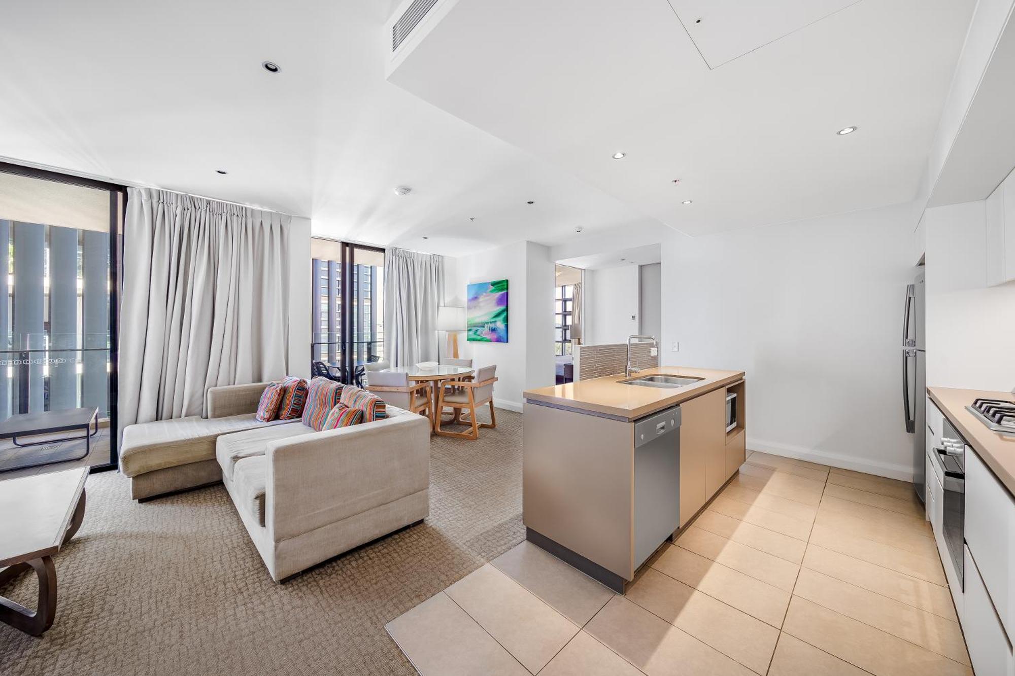 Oaks Redcliffe Mon Komo Suites エクステリア 写真