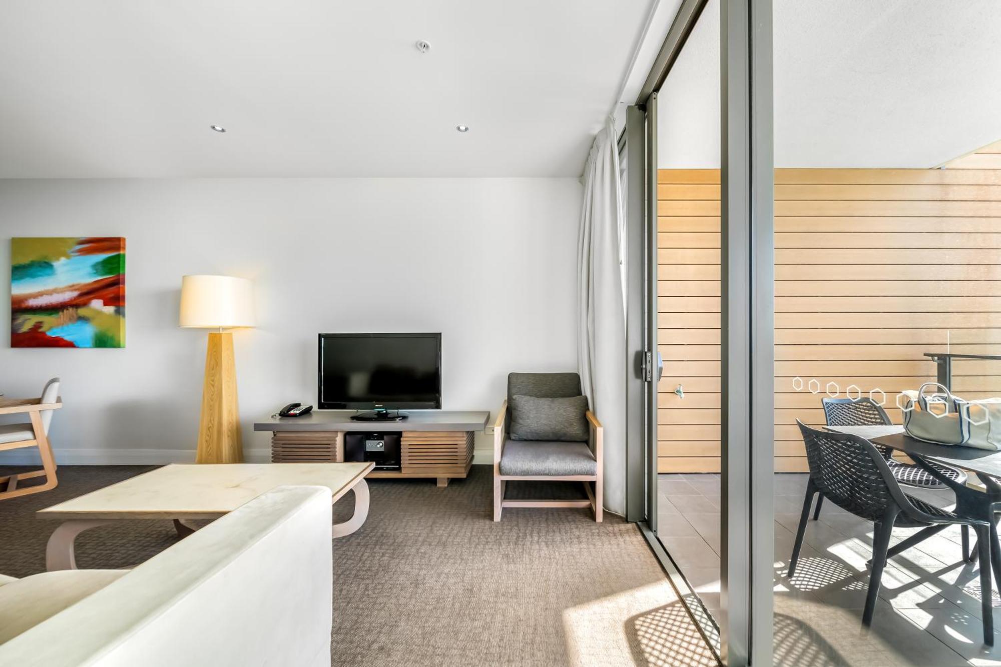 Oaks Redcliffe Mon Komo Suites エクステリア 写真