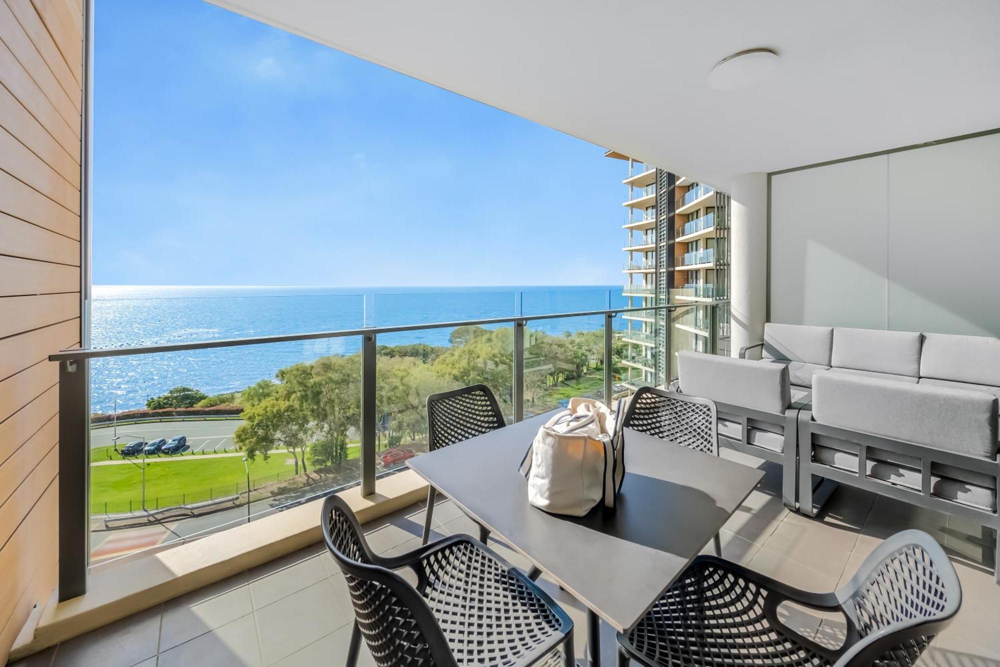 Oaks Redcliffe Mon Komo Suites エクステリア 写真