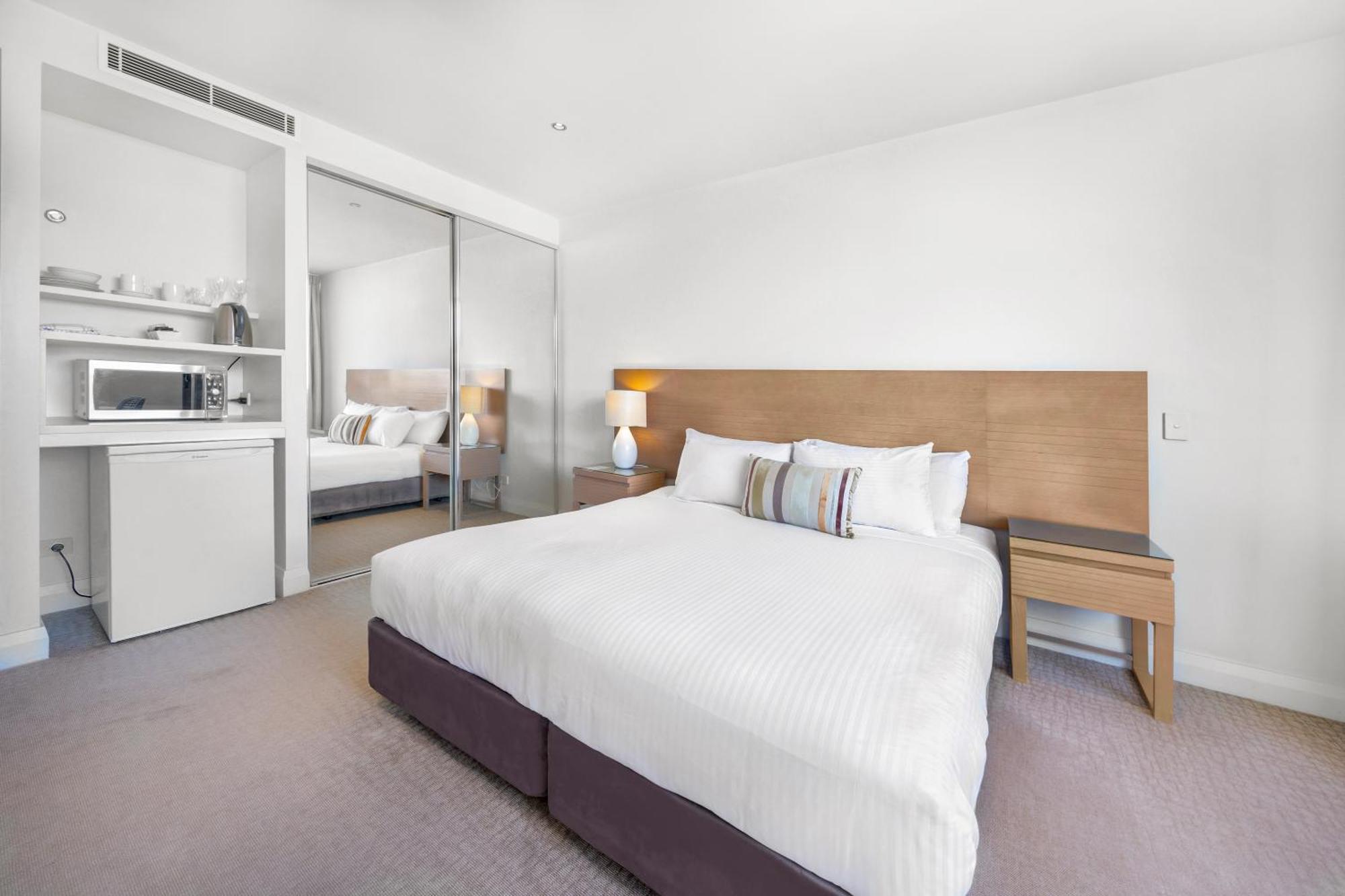 Oaks Redcliffe Mon Komo Suites エクステリア 写真